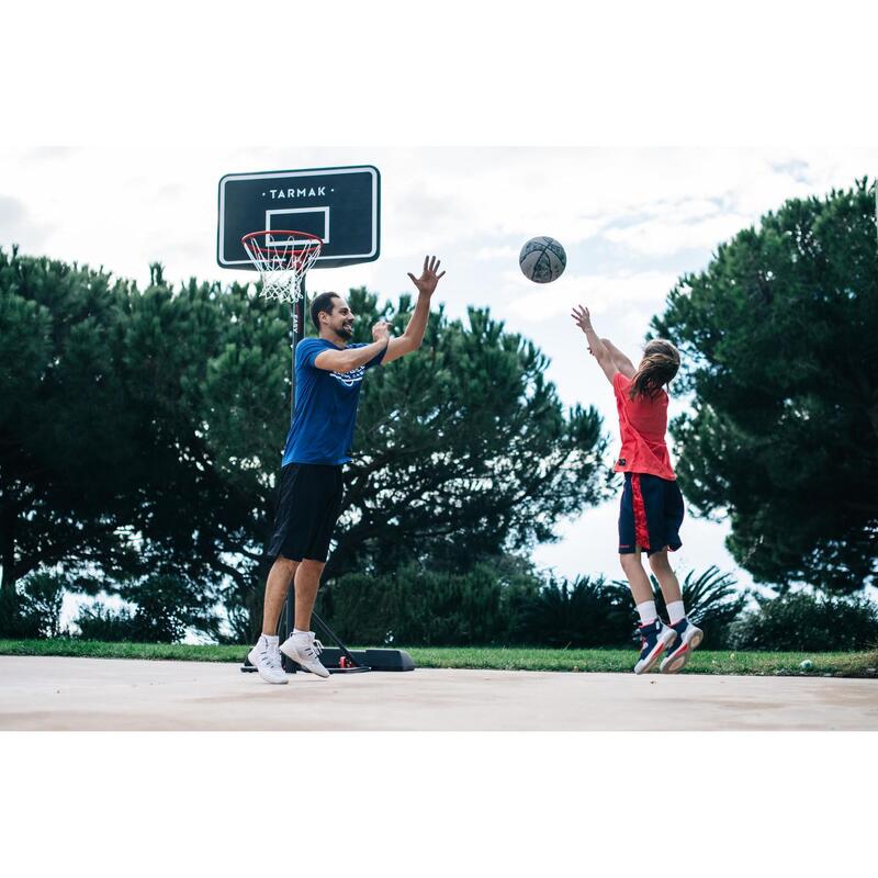B100 Easy Kids'/Adult Basketball Hoop 2.4m to 3.05m tool-free adjustment.