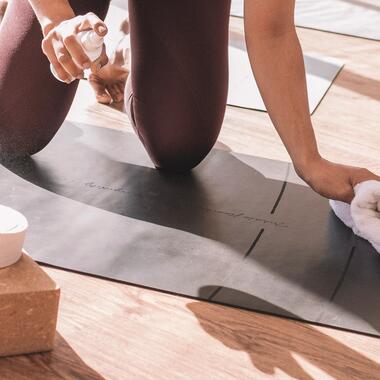 Deine Yogamatte reinigen