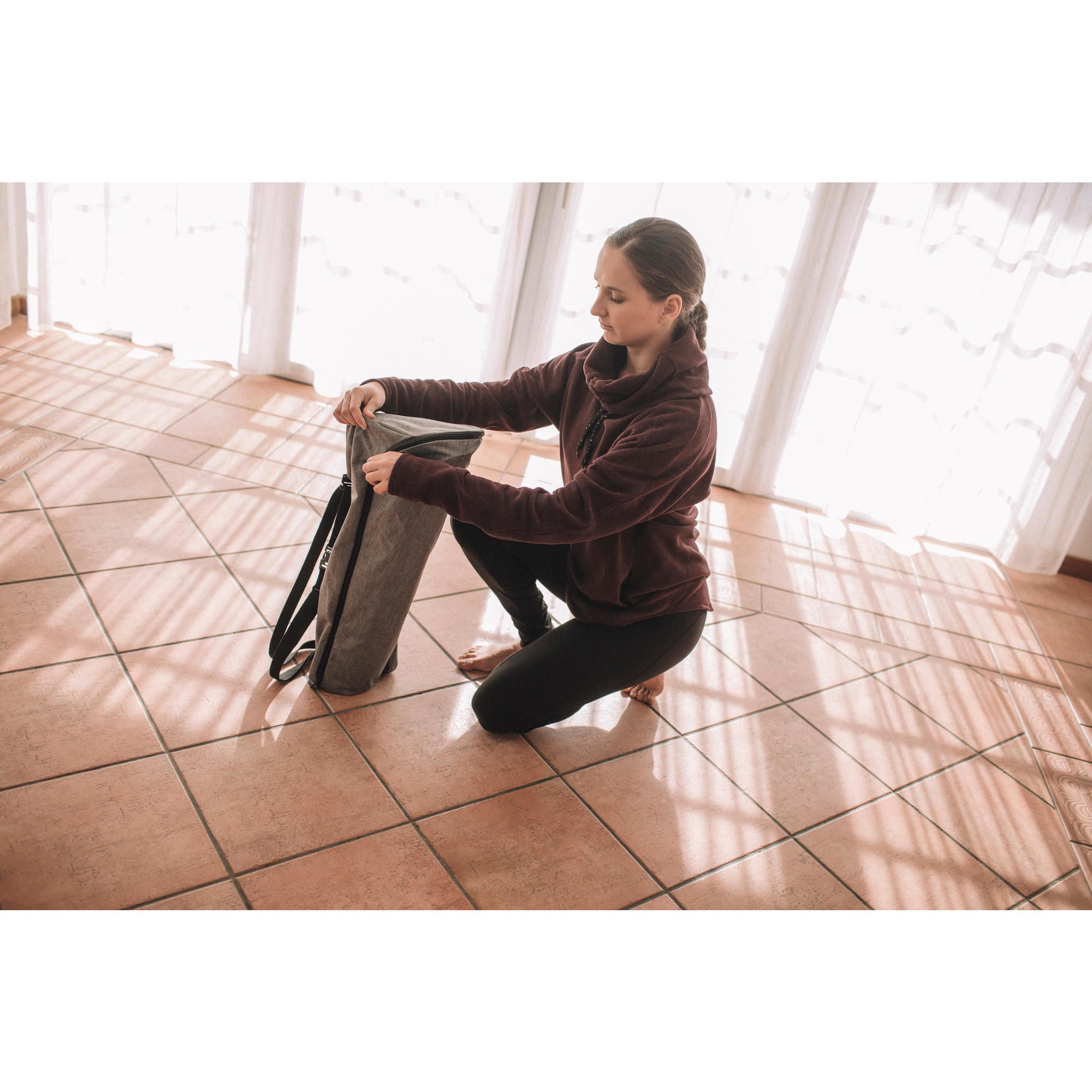 СУМКА ДЛЯ ЙОГИ СЕРАЯ С УЗОРОМ CITY KIMJALY