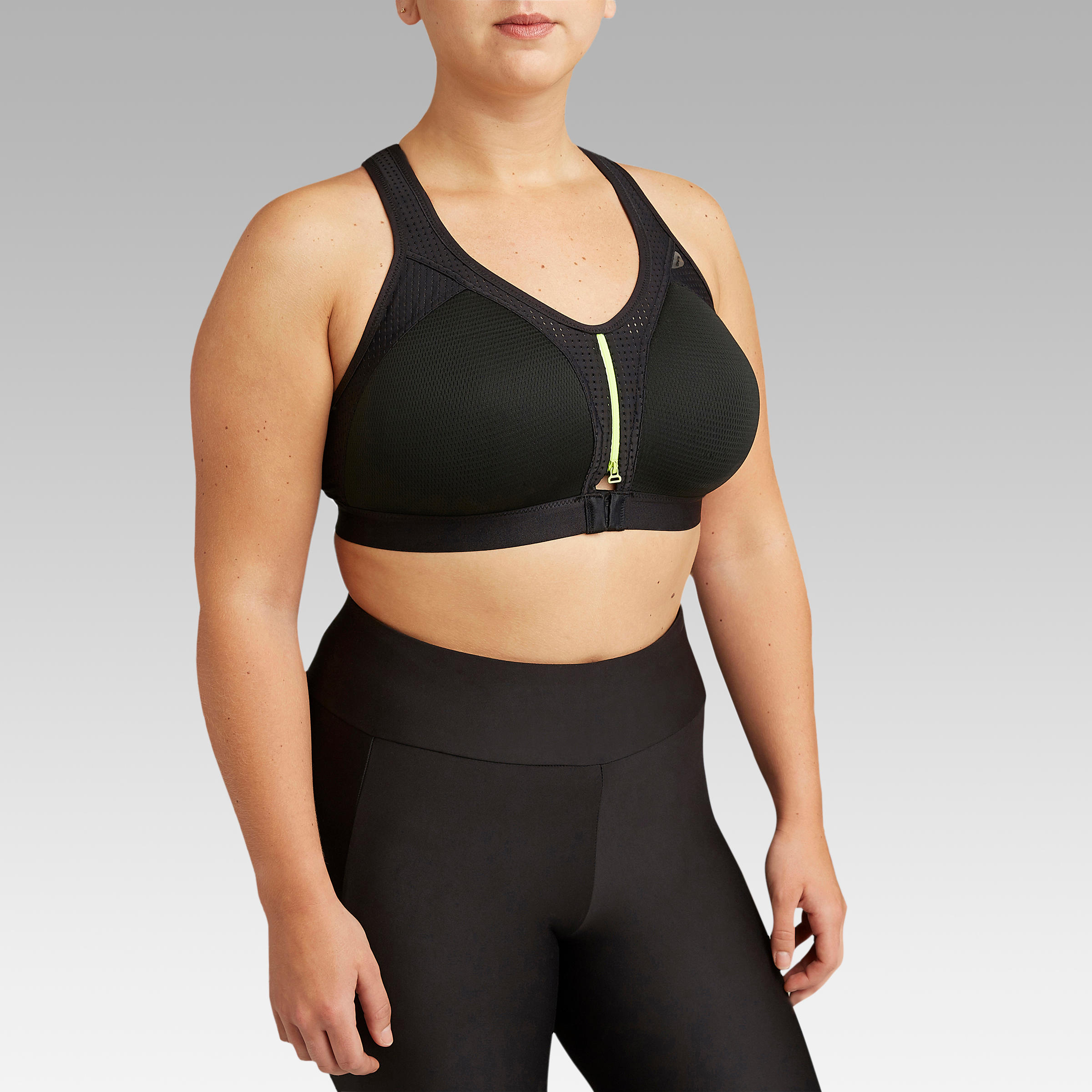 EASY ZIP RUNNING SPORTS BRA
BLACK 12/17