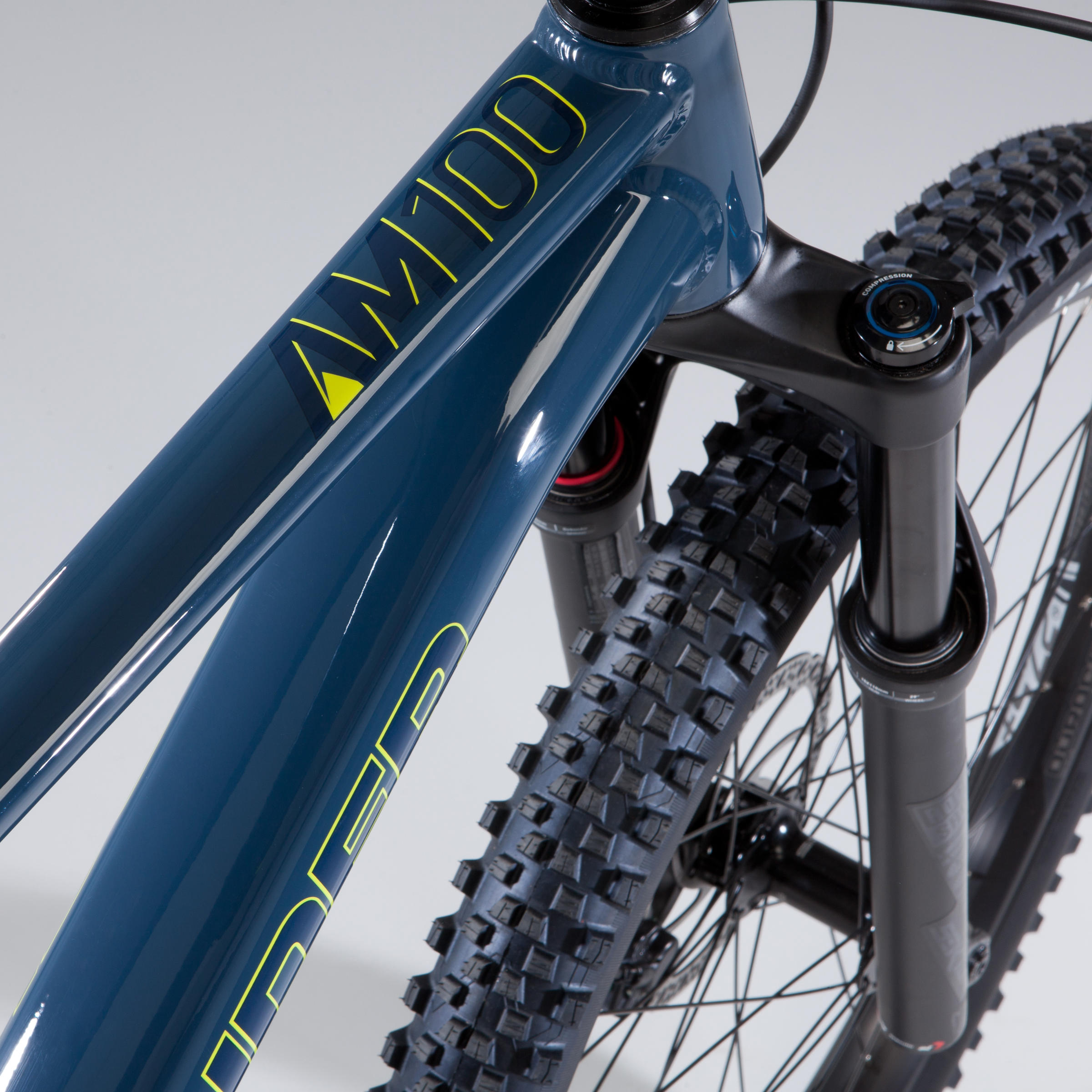 MOUNTAIN BIKE ROCKRIDER AM 100 HARDTAIL 9/22
