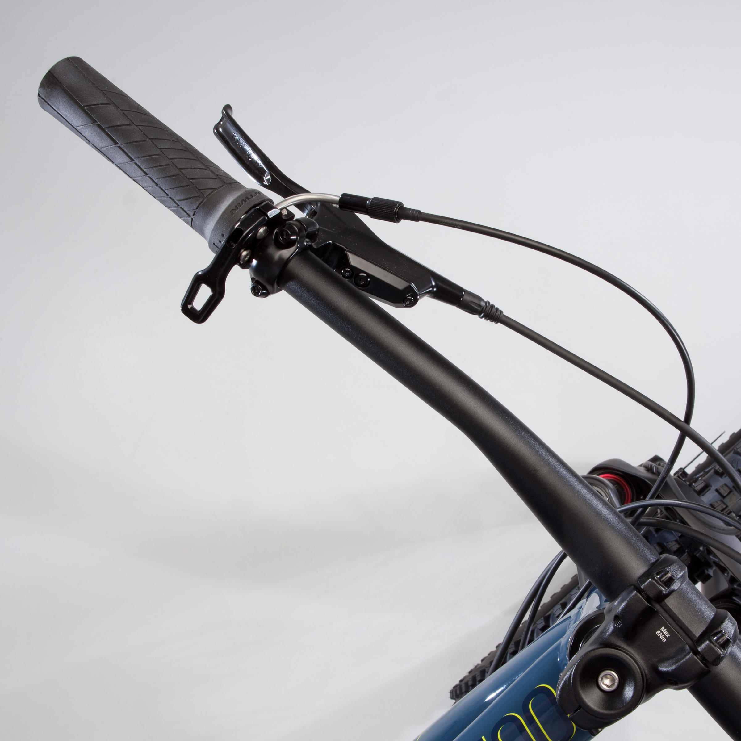 MOUNTAIN BIKE ROCKRIDER AM 100 HARDTAIL 8/22