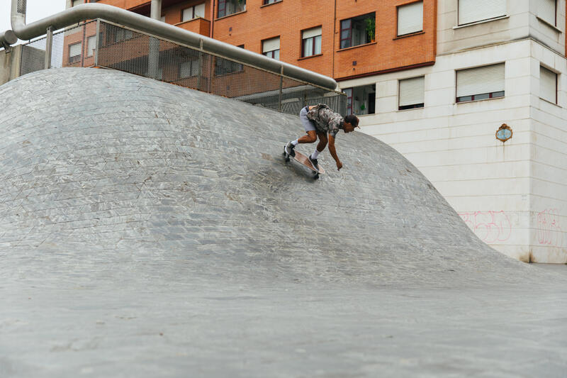 Cum să te inițiezi în surf skate? 