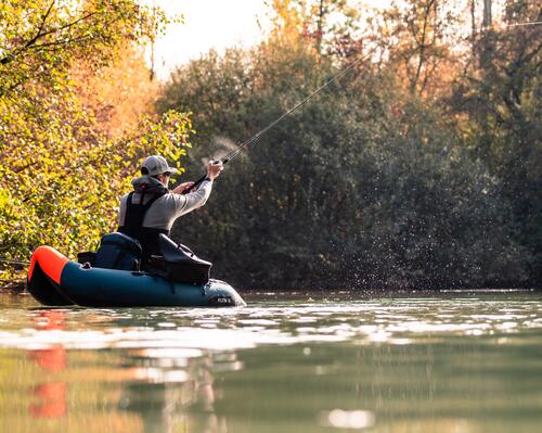 8 RAISON DE PECHER EN FLOAT TUBE