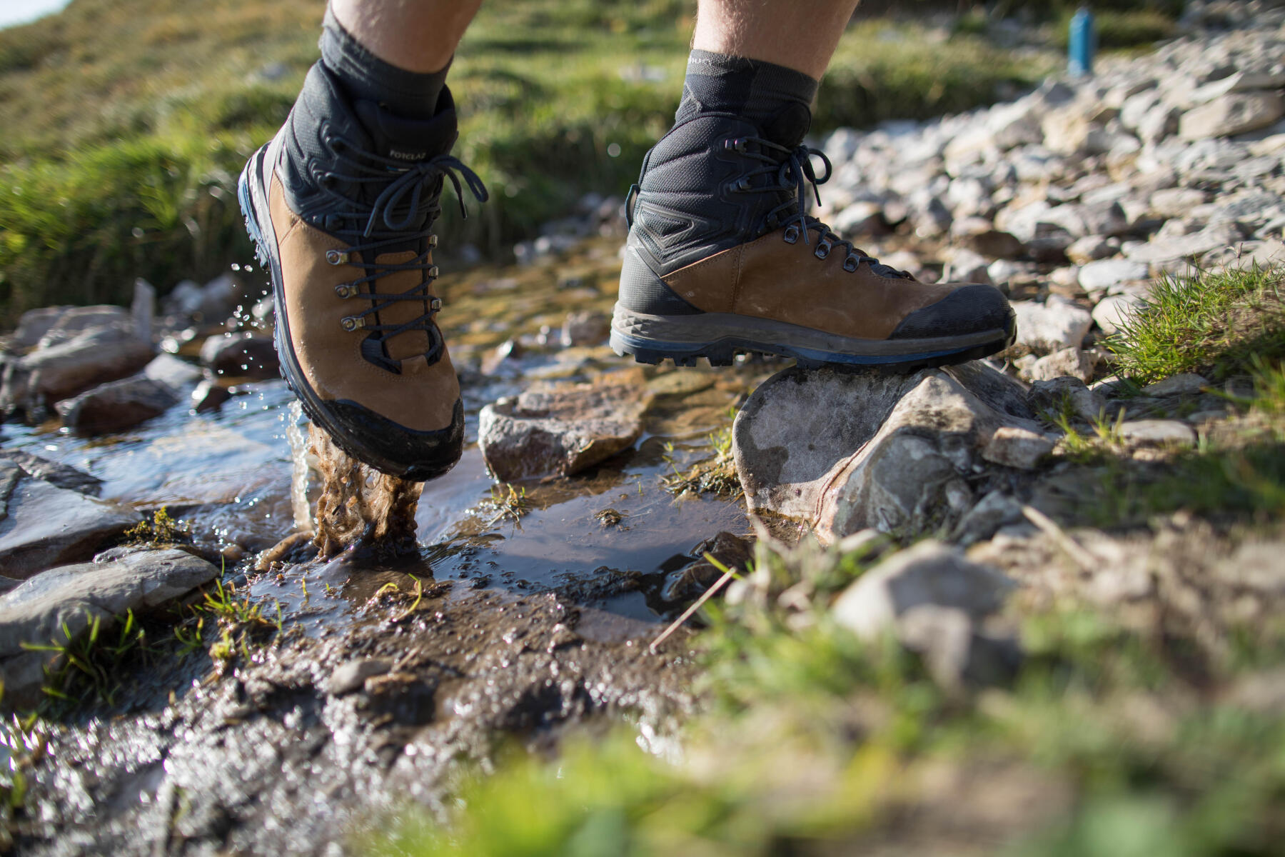 Technical clearance hiking boots