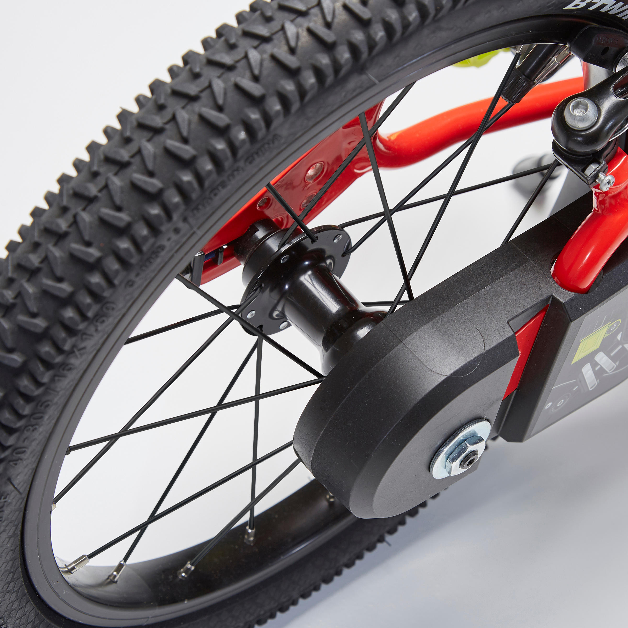 Kids' 16-inch, chain guard, easy-braking bike, red 7/11