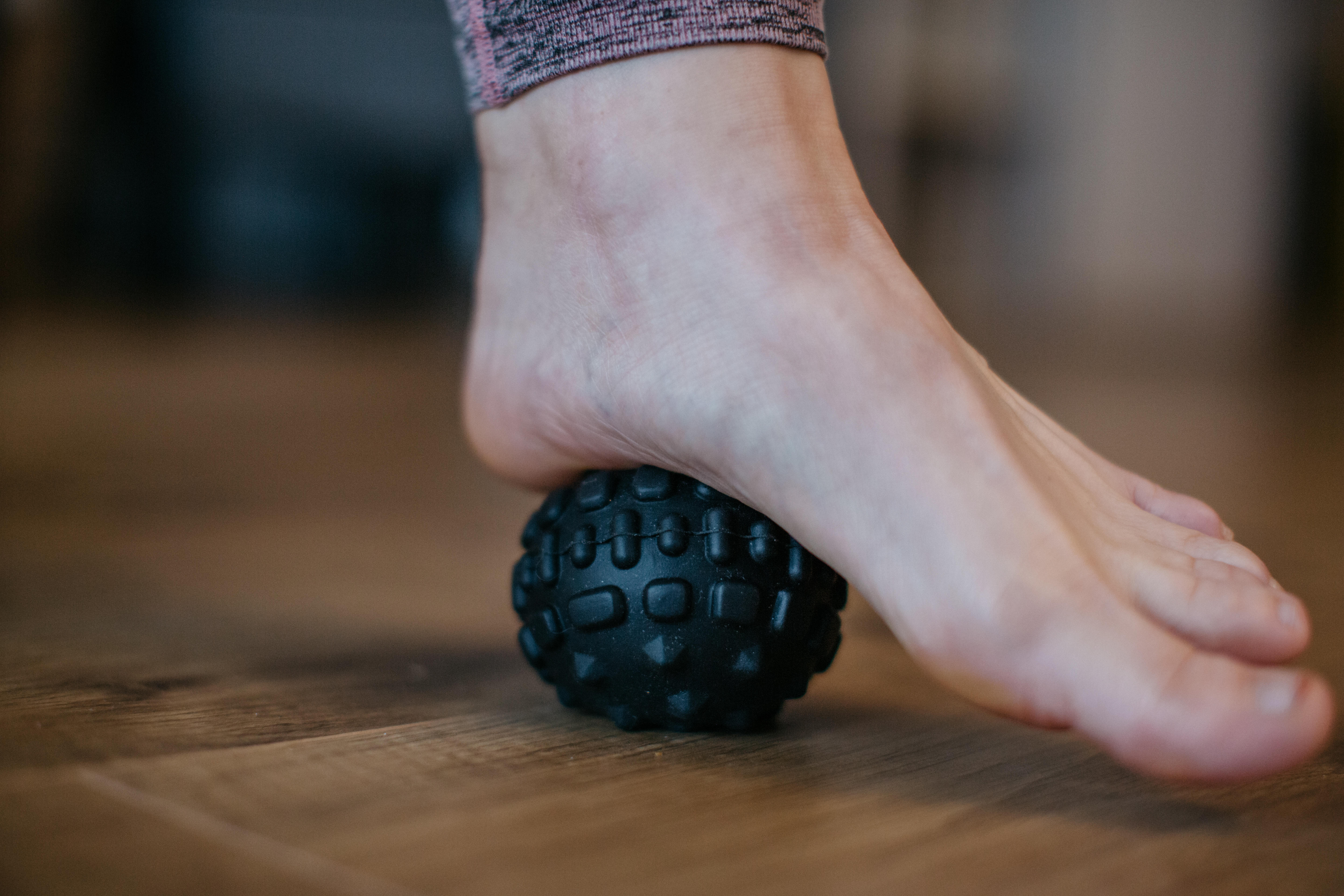 Small Massage Ball - MB 500 Black - DECATHLON