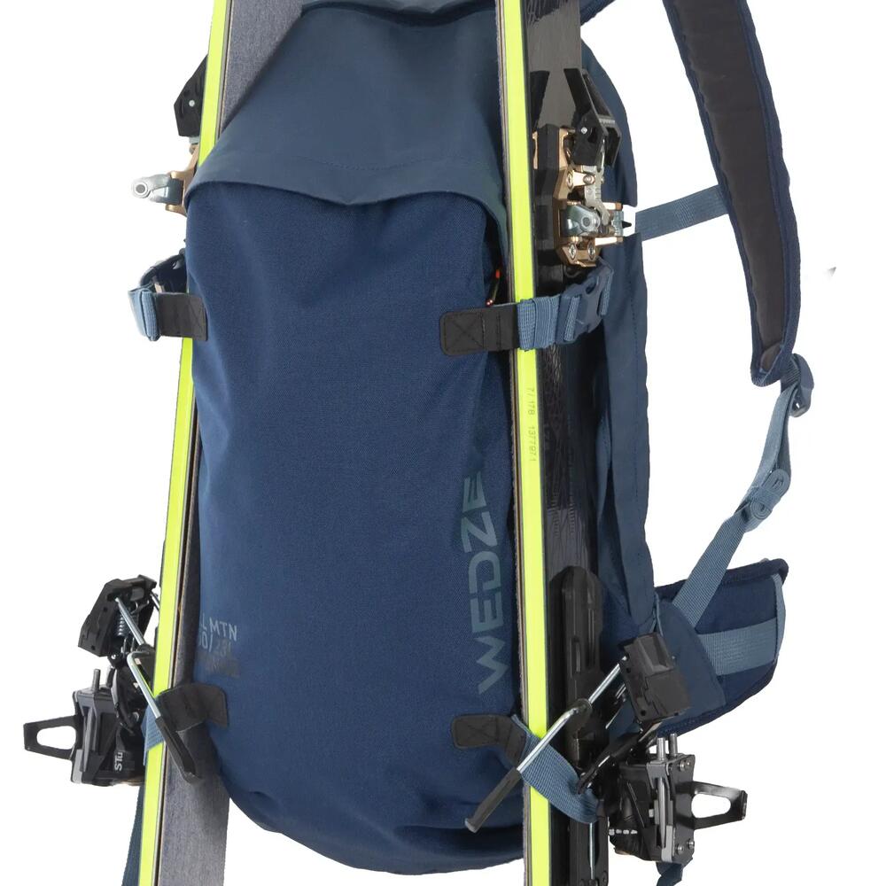 Rucksack mit abnehmbarem Rückenprotektor 