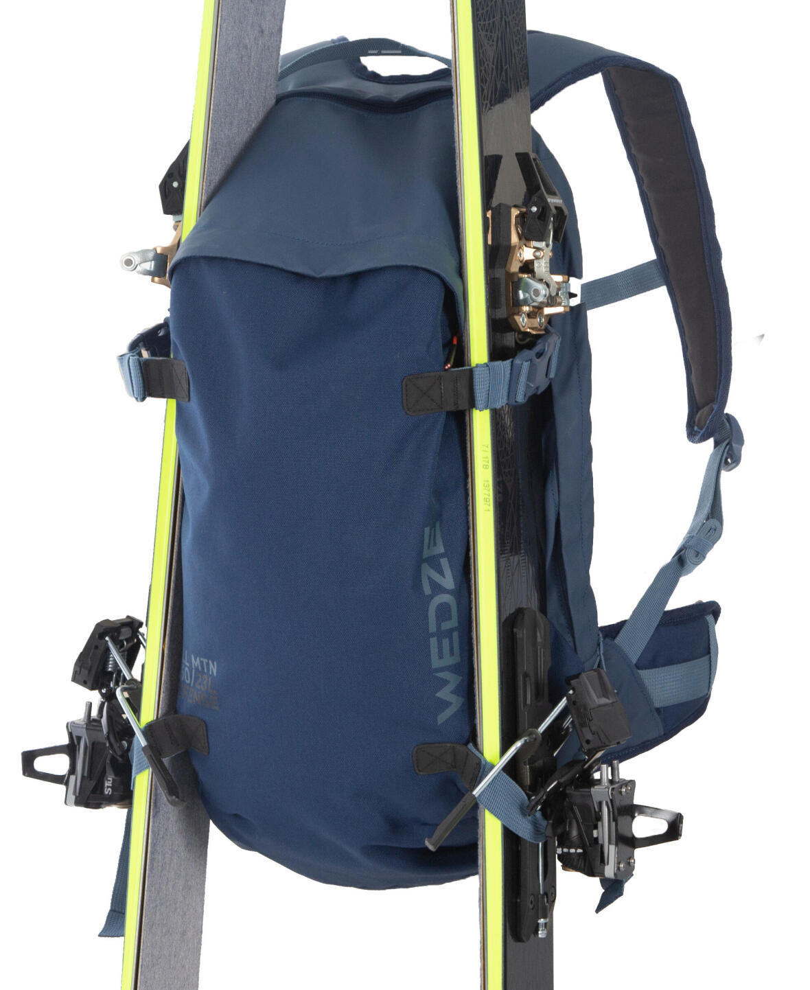 Rucksack mit abnehmbarem Rückenprotektor 