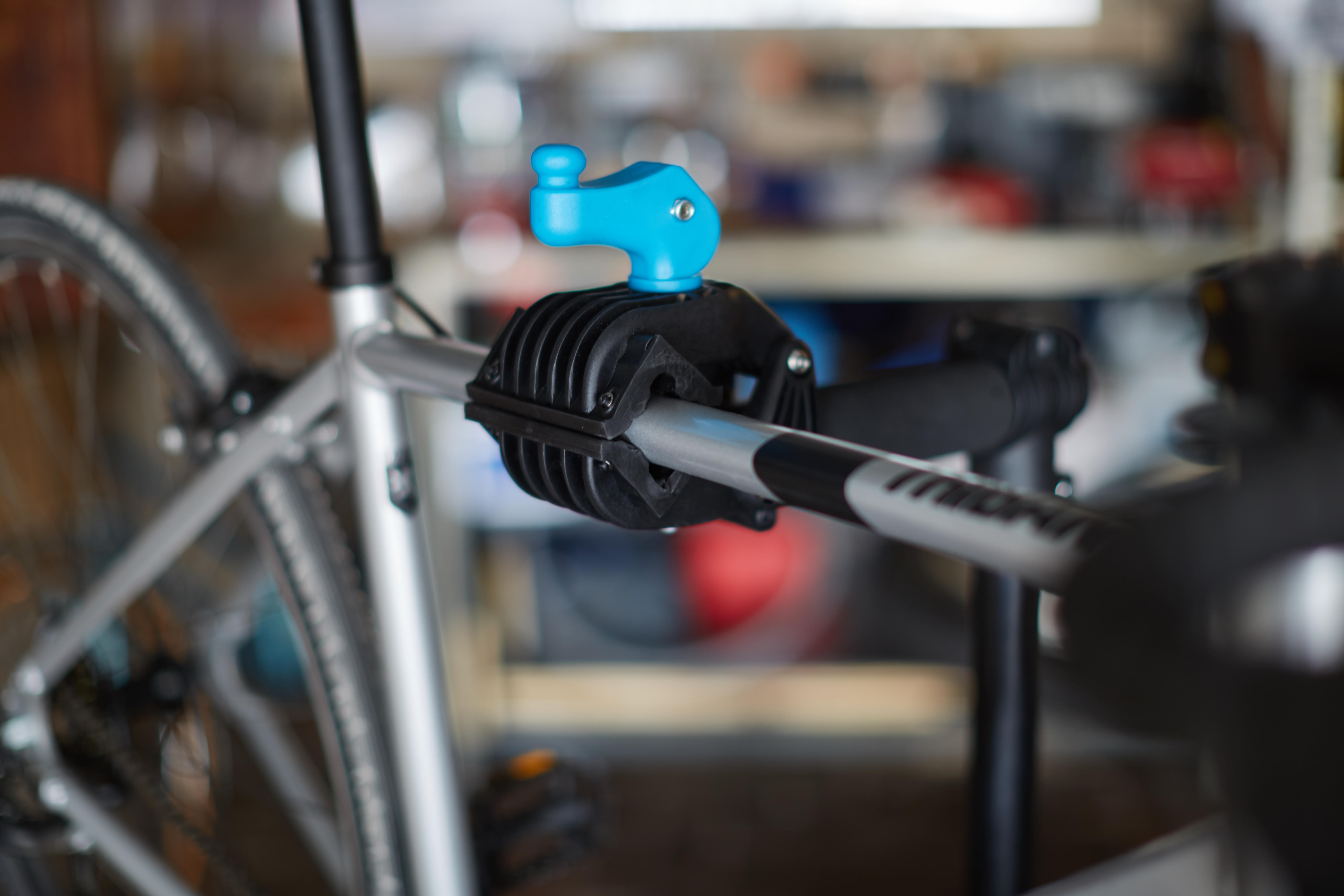 Bike repair stand decathlon new arrivals