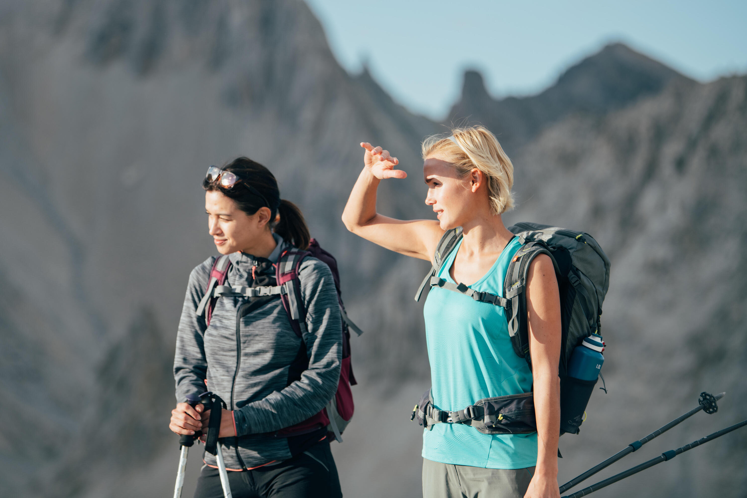 Débardeur de randonnée montagne Femme MH500 Bleu caraibes 8/9