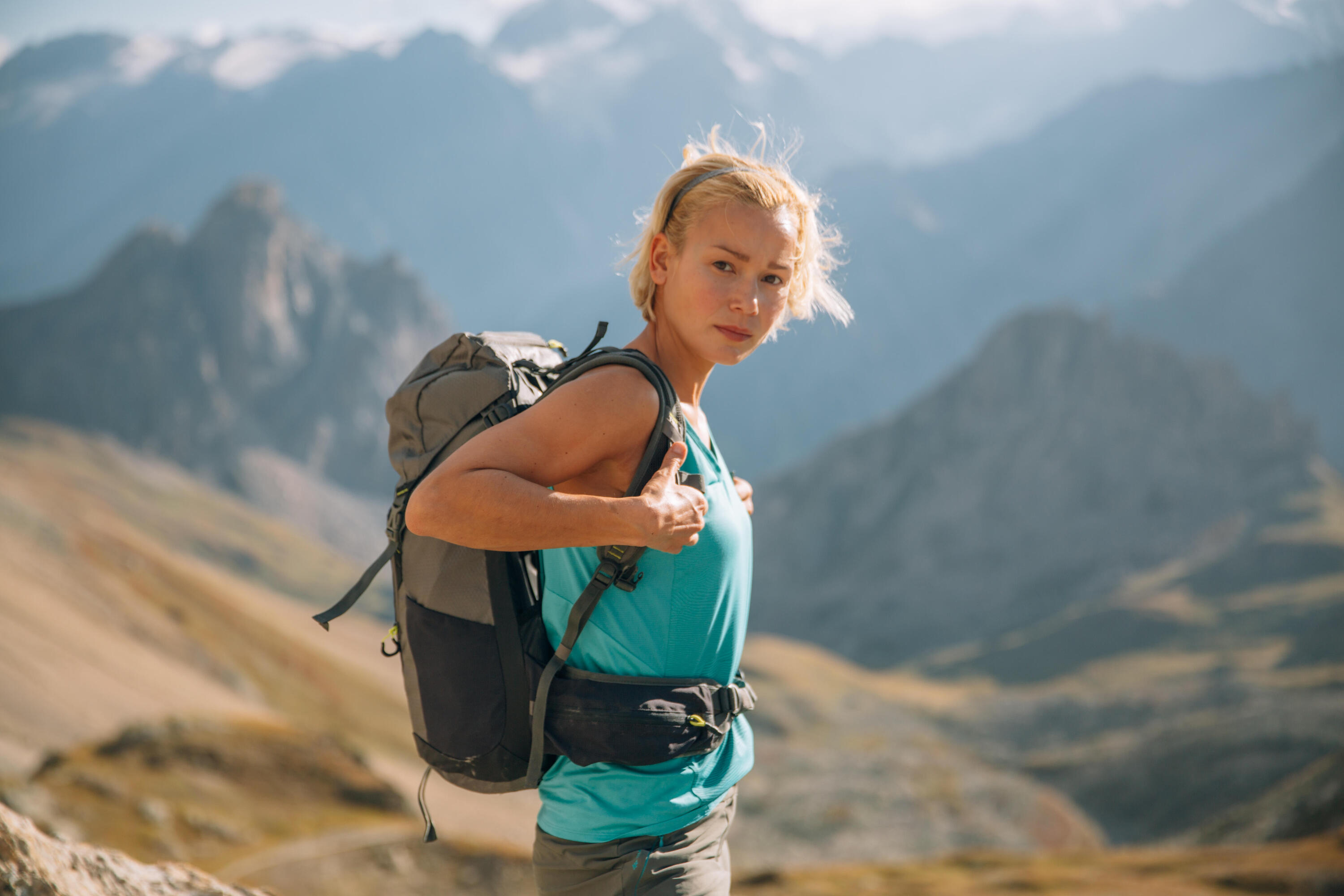 Débardeur de randonnée montagne Femme MH500 Bleu caraibes 7/9