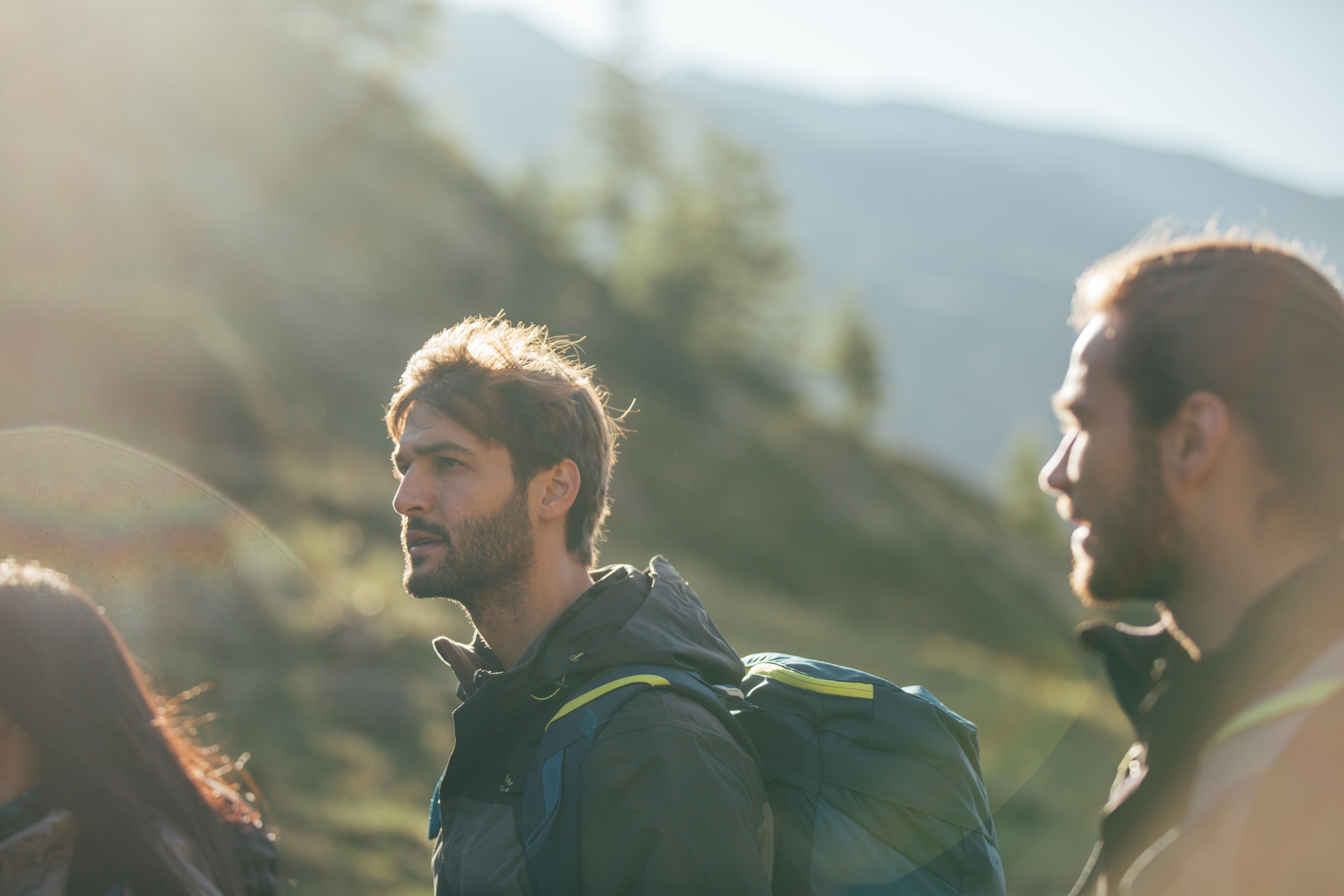 MH100 Men's Waterproof Mountain Walking Rain Jacket - Blue - QUECHUA