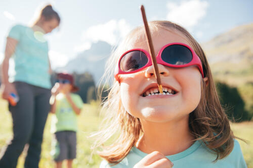 UV-resistant-polycarbonate-kids'-sunglasses
