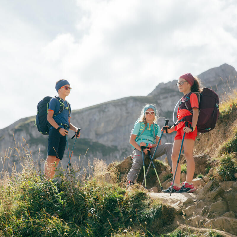 the best outfit for your child when hiking Quechua tips