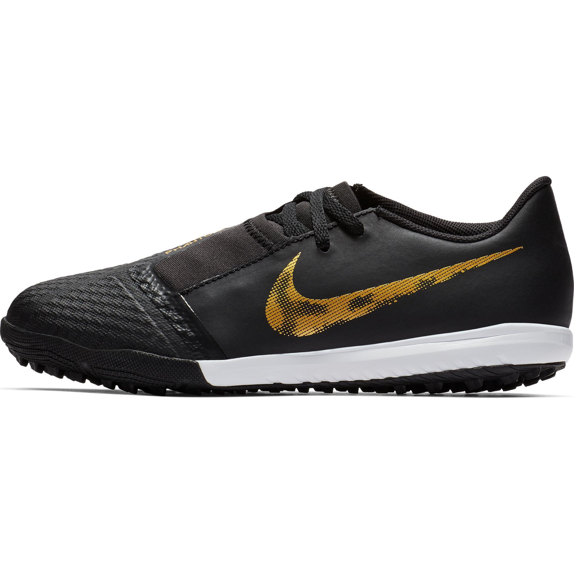 multinocken fußballschuhe test