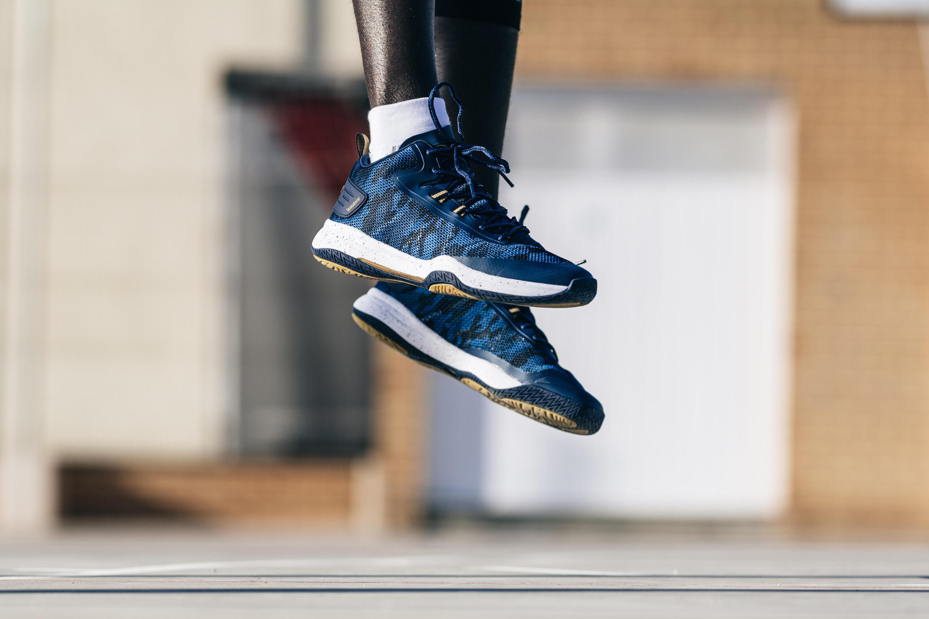 SC500 Adult Intermediate Mid-Rise Basketball Shoes - Blue/Gold 5/16