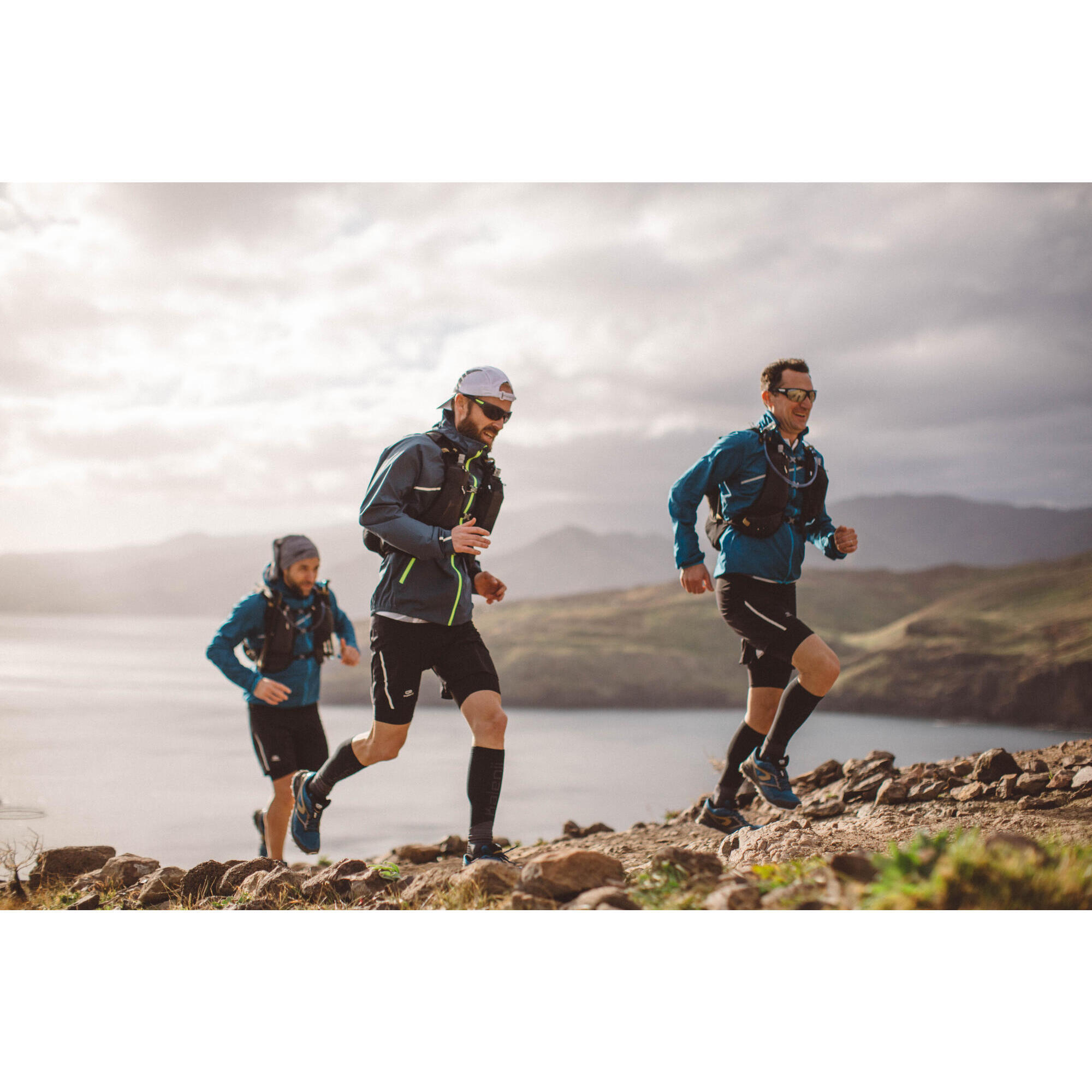 trail running backpack decathlon