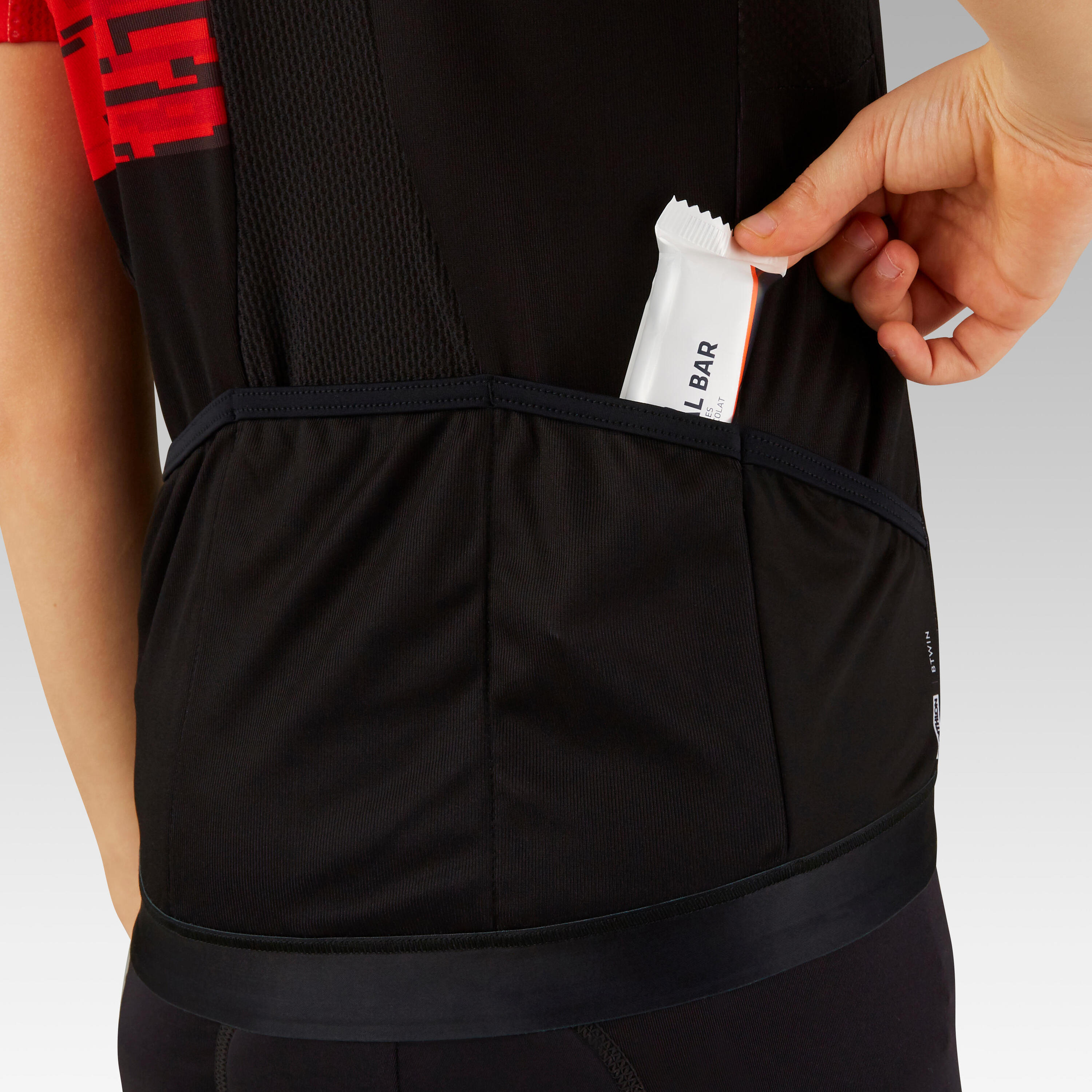 900 Kids' Short-Sleeved Cycling Jersey - Black/Red 9/17