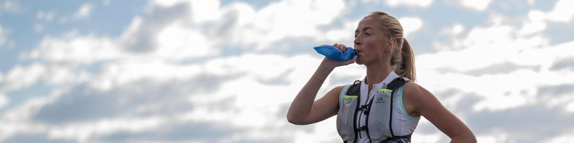RUNNING | 4 Tips to Stay Hydrated While Running