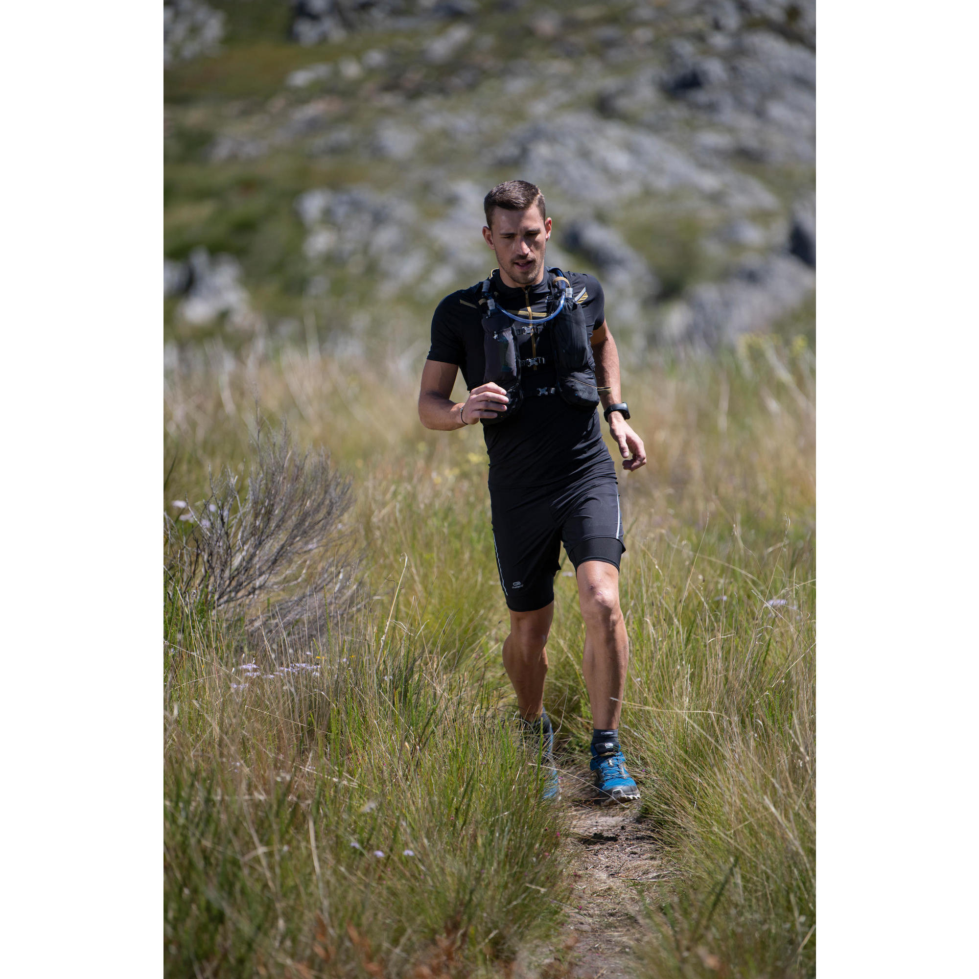 trail running backpack decathlon