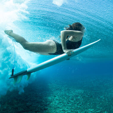 comment choisir son maillot de bain pour surfer