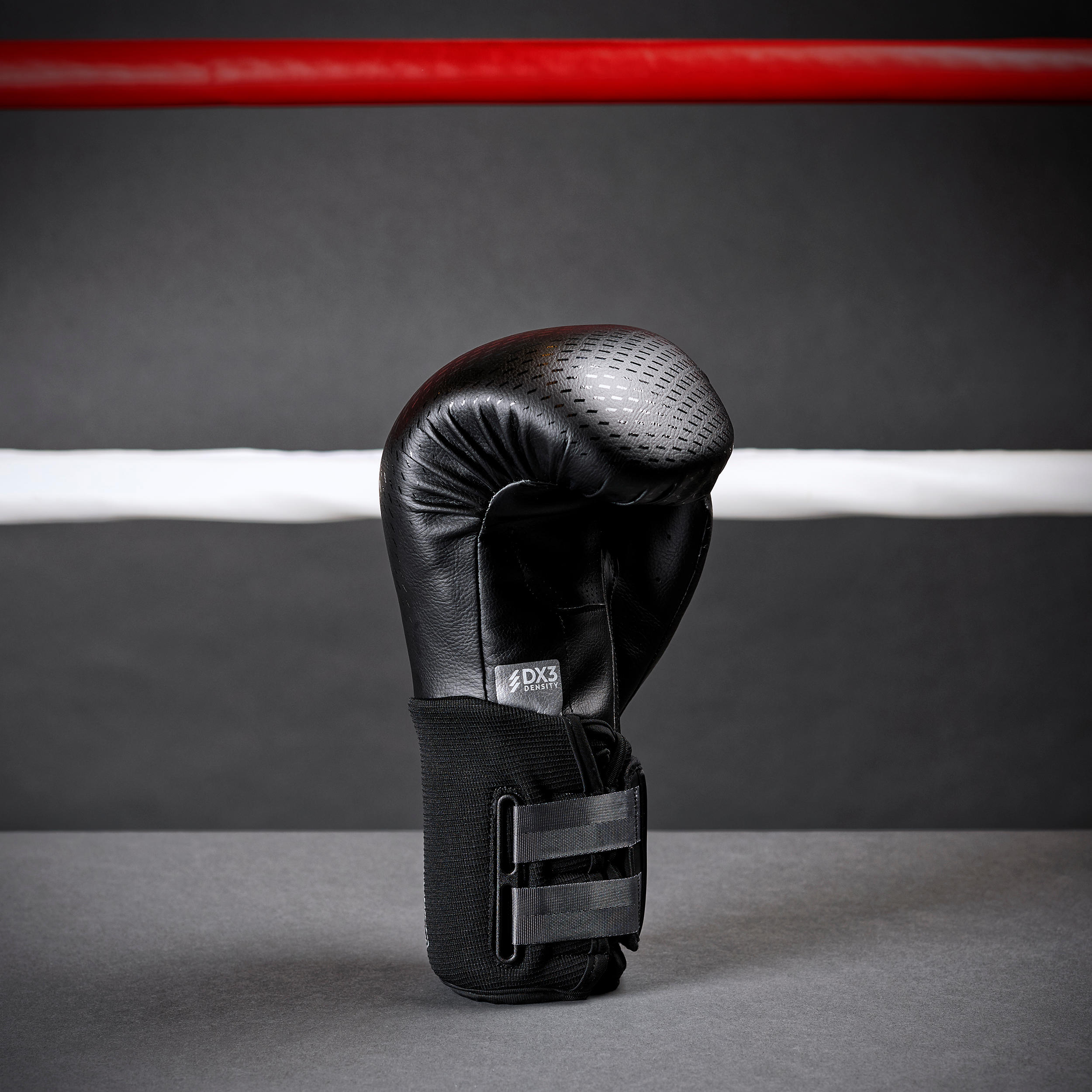 

Sparring Boxing Gloves 900 - Black -  By OUTSHOCK | Decathlon