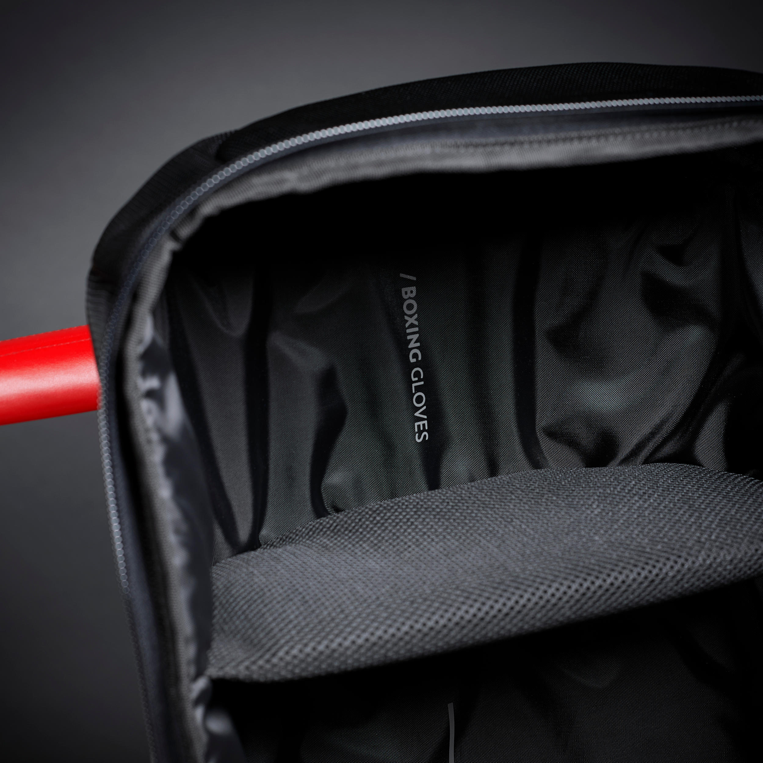 Bolsa/mochila para deportes de combate 900 60 L negra 9/10