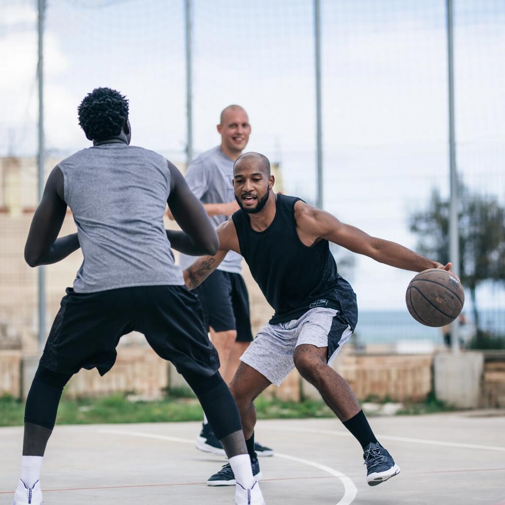 Basketbalová lopta BT500 Grip veľkosť 7 hnedá. vynikajúci kontakt