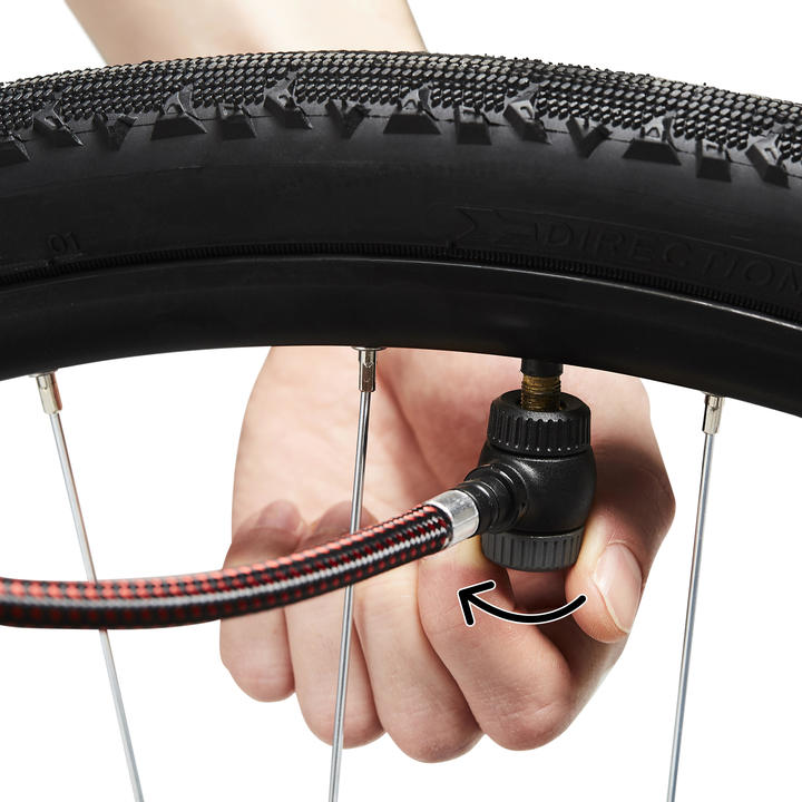 Pompe Noire De Vélo. Pompe Manuelle | Photo Premium