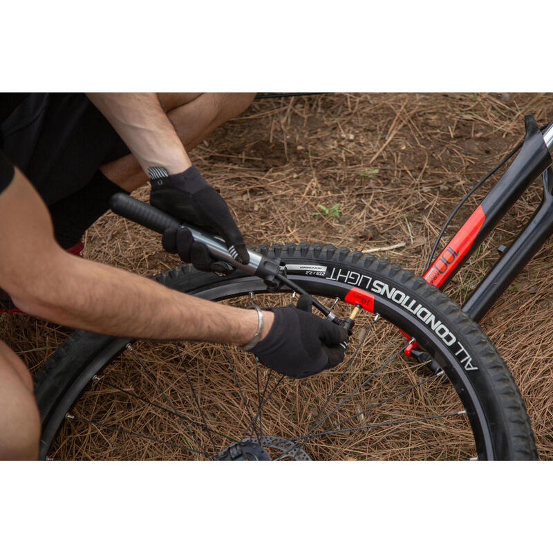 INFLATING YOUR MOUNTAIN BIKE TYRES: WHAT'S THE RIGHT PRESSURE?