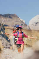 تيشيرت للبنات من سن 5-17 عامًا MH100 - للمشي على الجبال- وردي