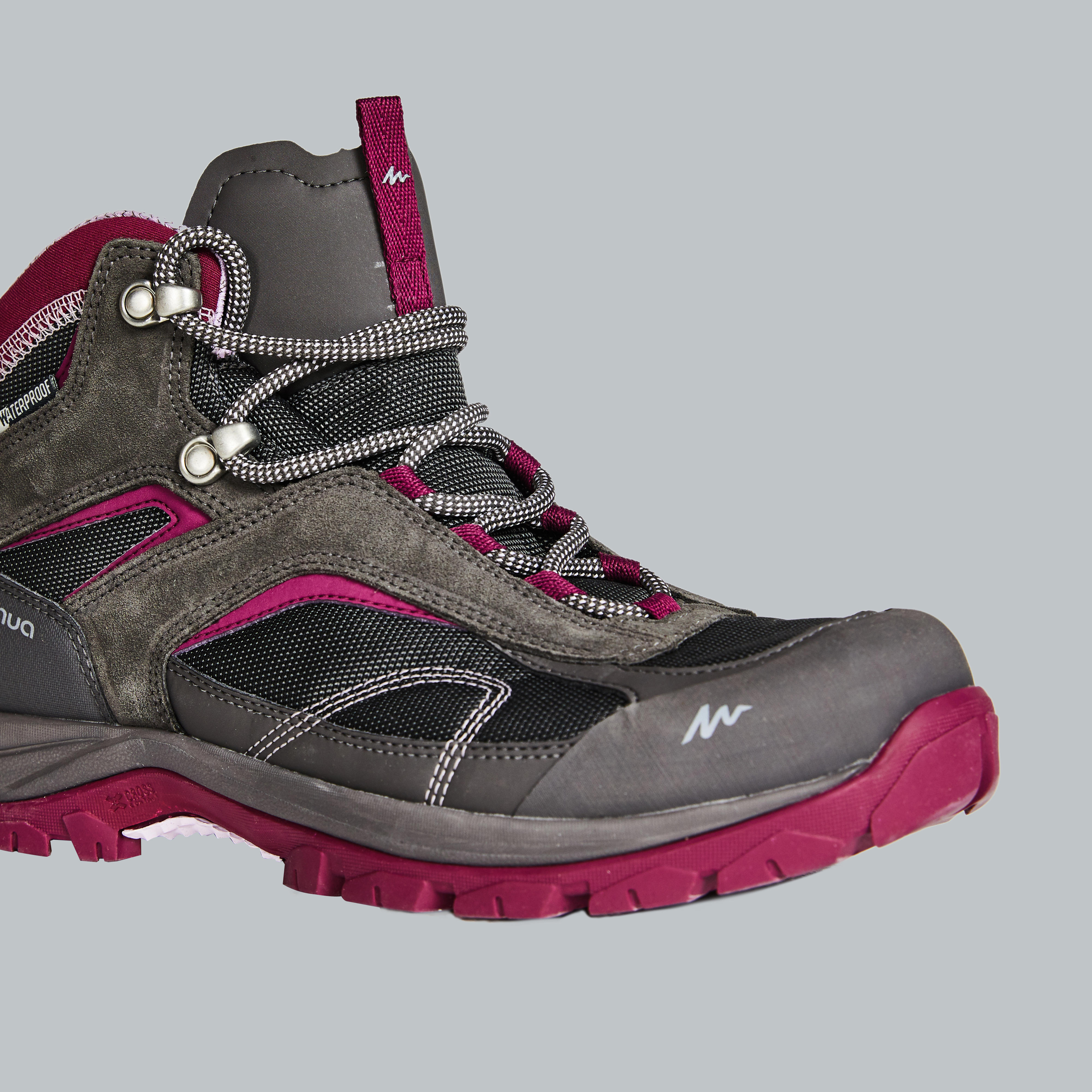 Mid shoes. Женские ботинки mh100 Quechua. Mh100 Mid Kid Quechua. Women's mh500 Hiking Shoes | Decathlon.