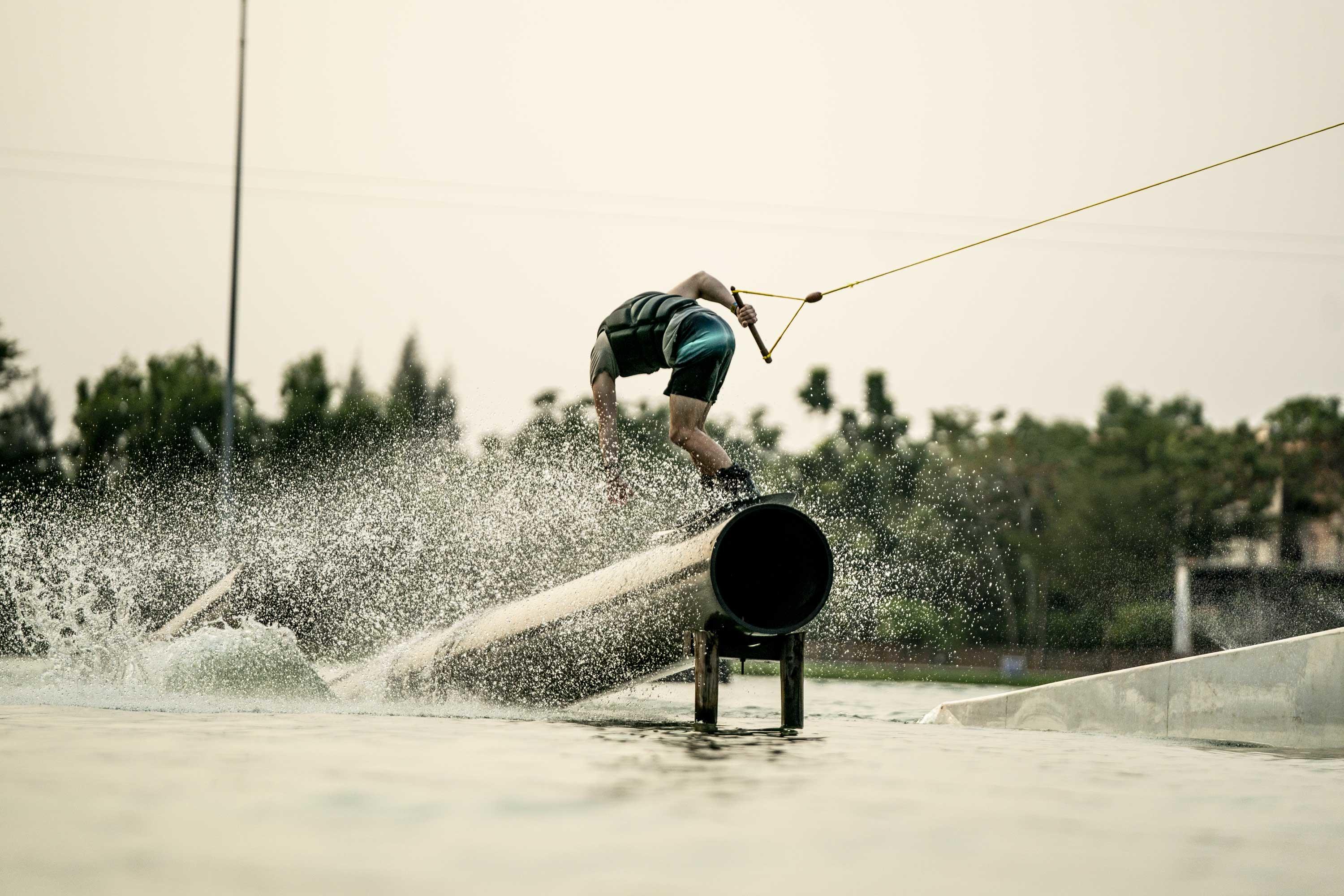 Mann Wakeboarden