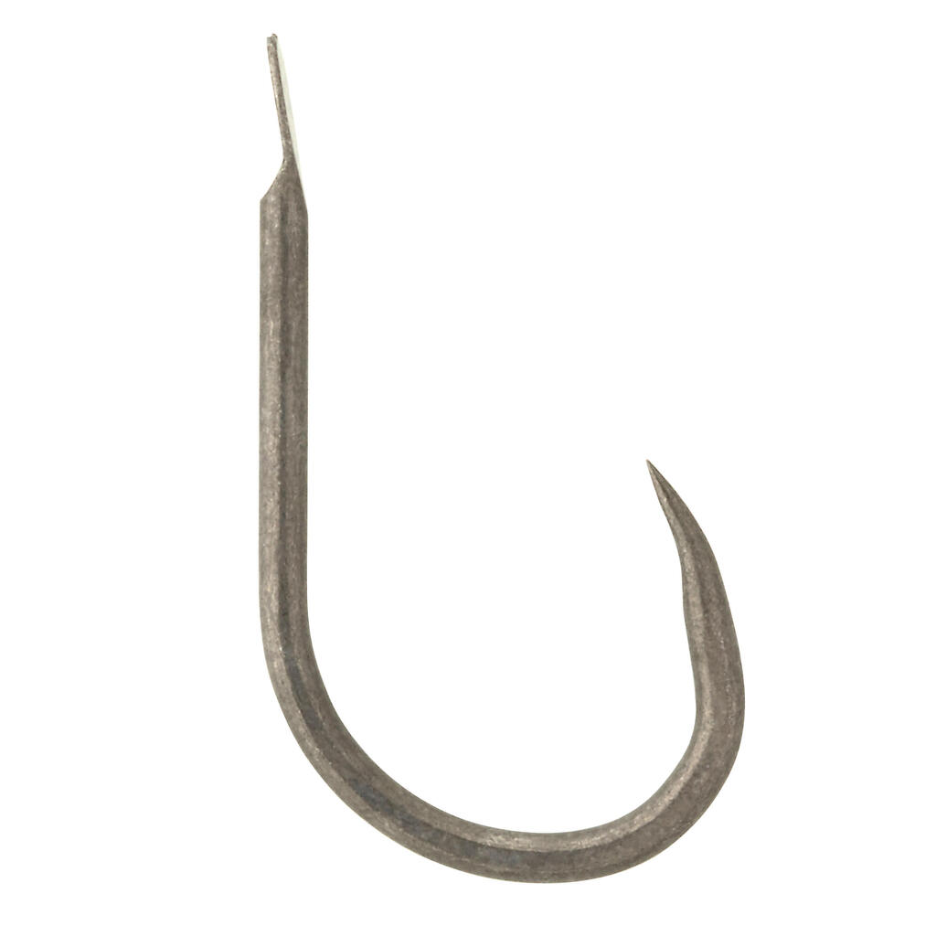 Unrigged Spade End Hooks Still Fishing for Carp
(PF -HK CCS)