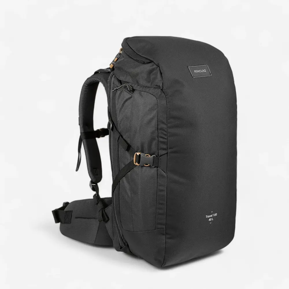 https://contents.mediadecathlon.com/p1660271/k$5ad2b5b6dbdd708b39803b1e35f7bbce/sq/Sac+dos+compact+40+litres+de+trek+voyage+TRAVEL+100+noir+unisexe.webp?f=1000x1000
