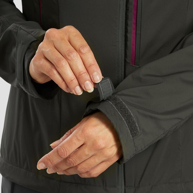 Geacă cu protecție împotriva vântului Softshell Trekking MT900 Kaki Damă