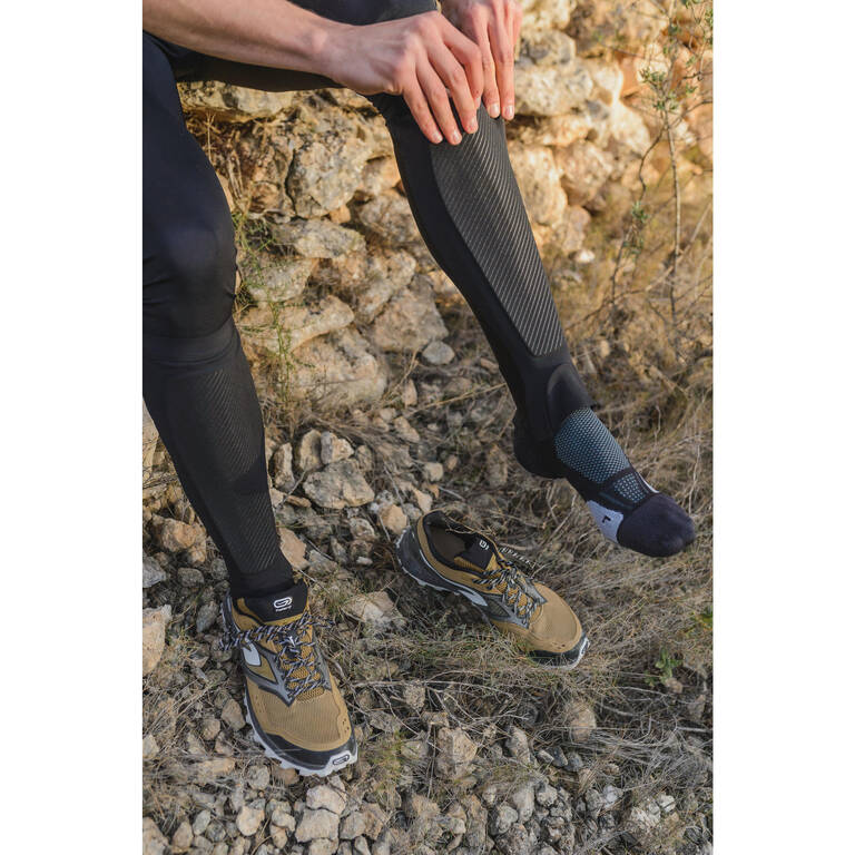 Protective gaiters for orienteering