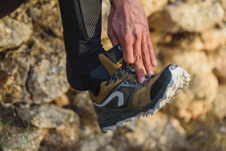 Protective gaiters for orienteering