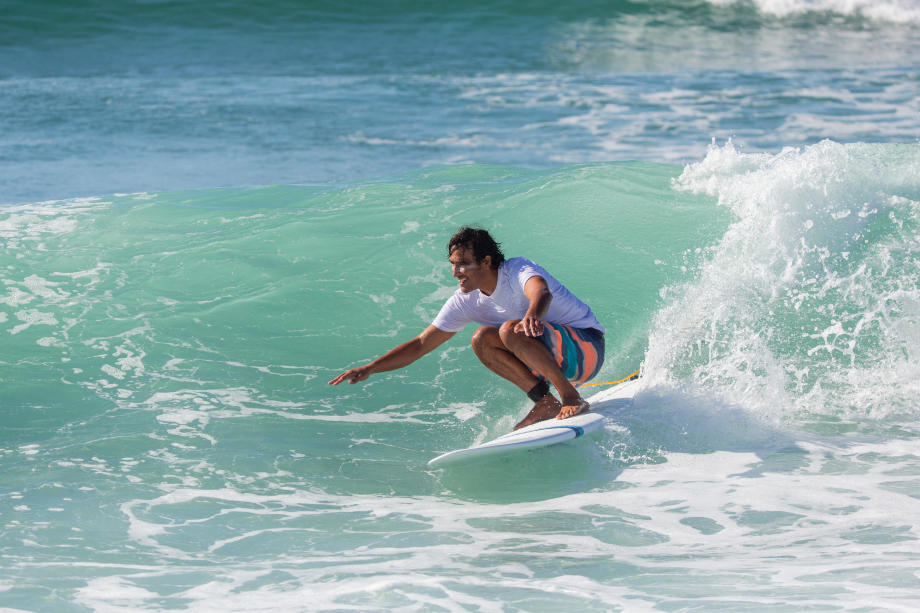 des sensations fortes garanties en surf des sensations fortes garanties en surf