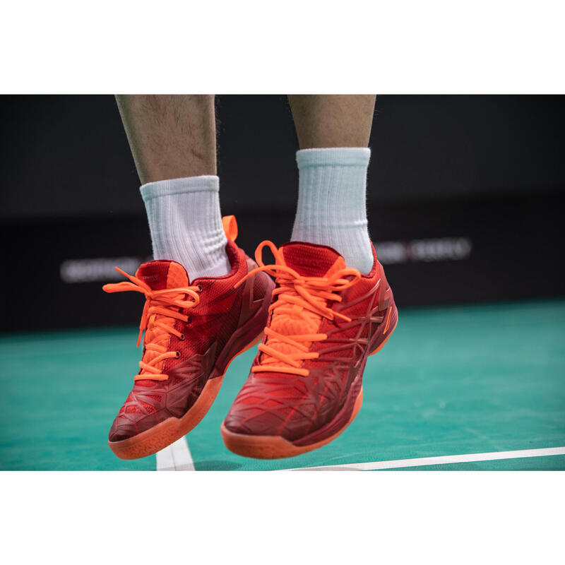 Hoe kies je de juiste badmintonschoenen?