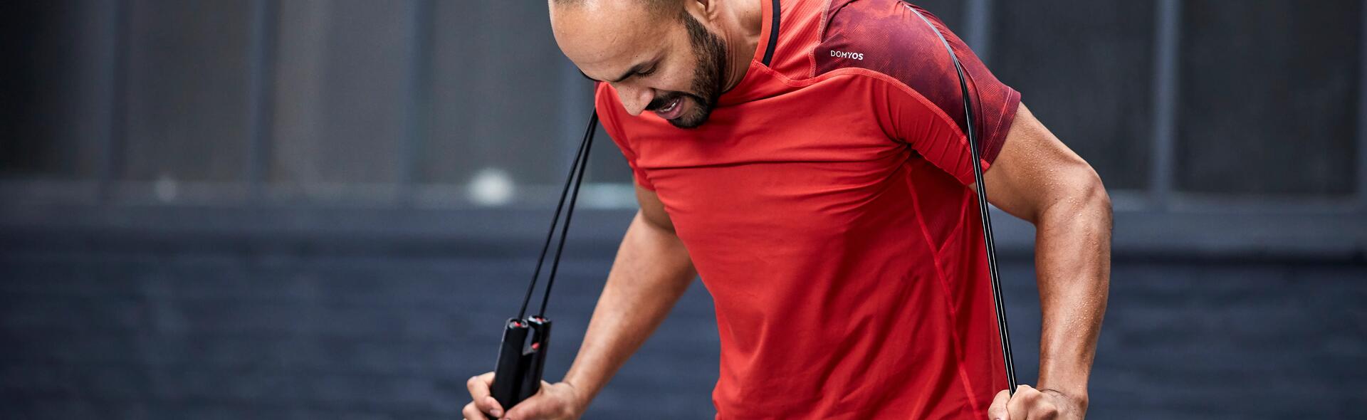 s'entraîner à la maison cardio football