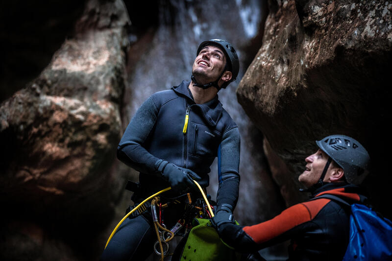 Comment choisir ses vêtements pour le canyoning ?