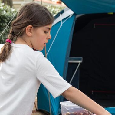 school kids camping