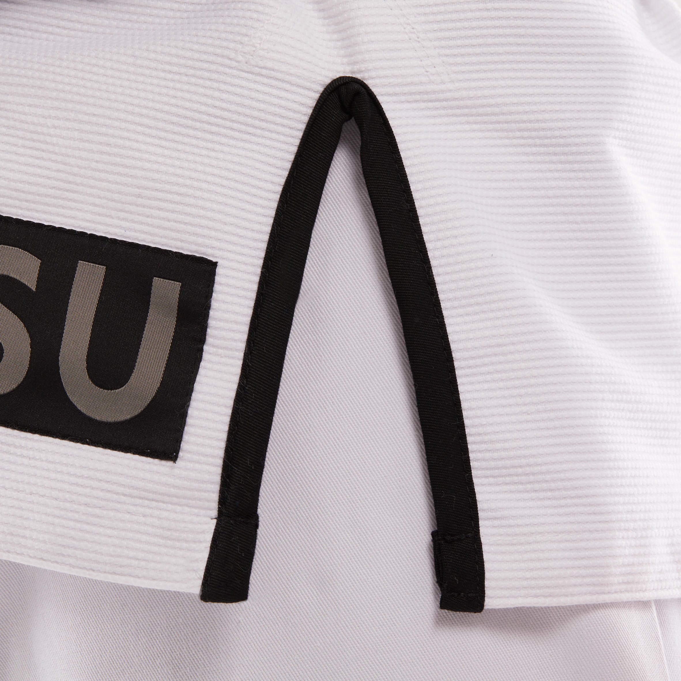 100 Brazilian Jiu-Jitsu Uniform - White 8/18