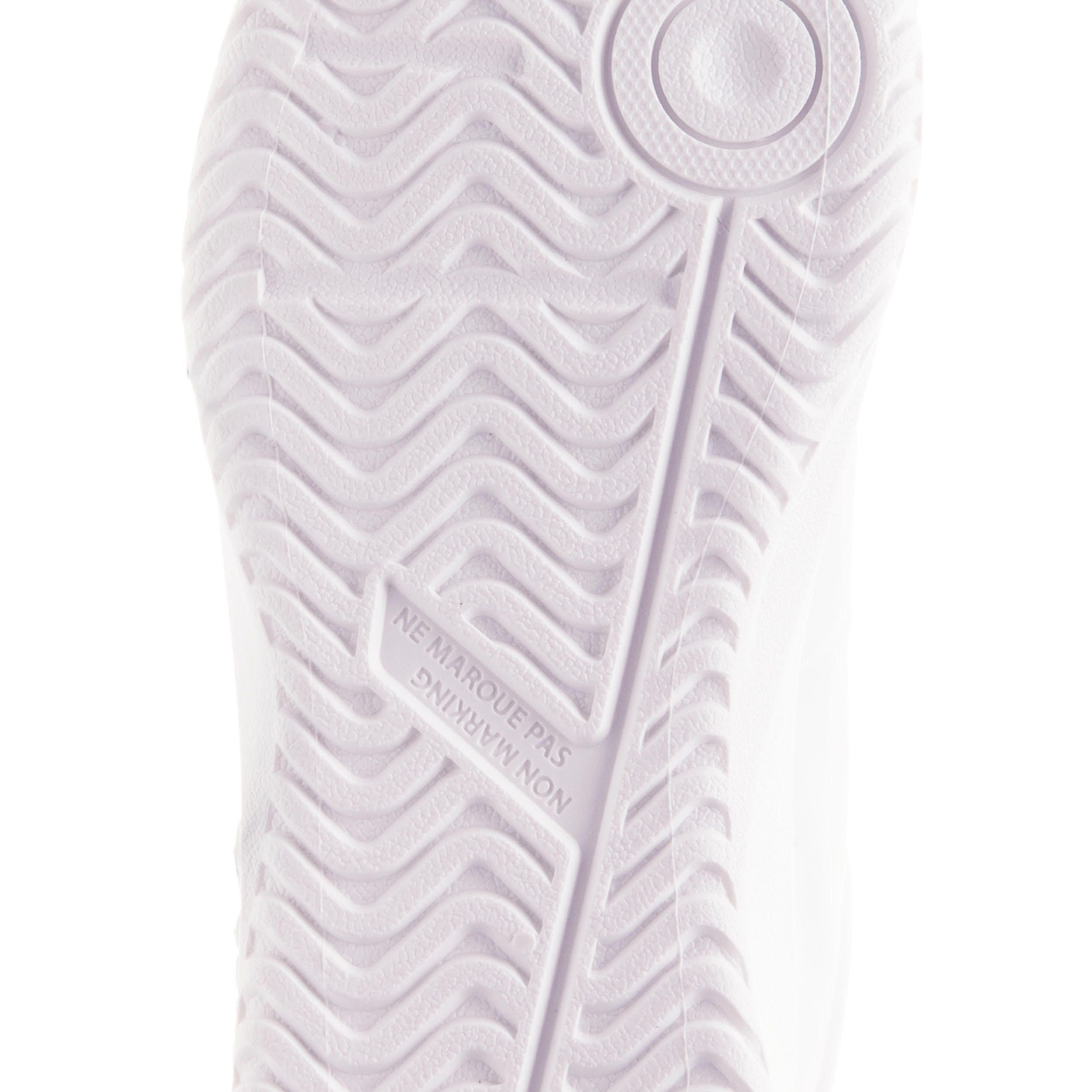 nike youth tennis shoes