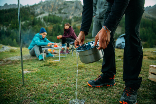Набор посуды для похода из нержавеющей стали с антипригарным покрытием MH 500 Quechua
