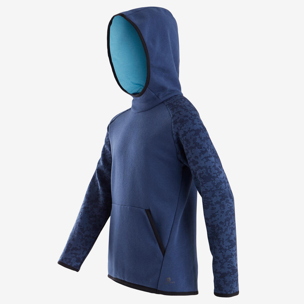 Chlapčenská bunda 100 s kapucňou na cvičenie modrá s potlačou 