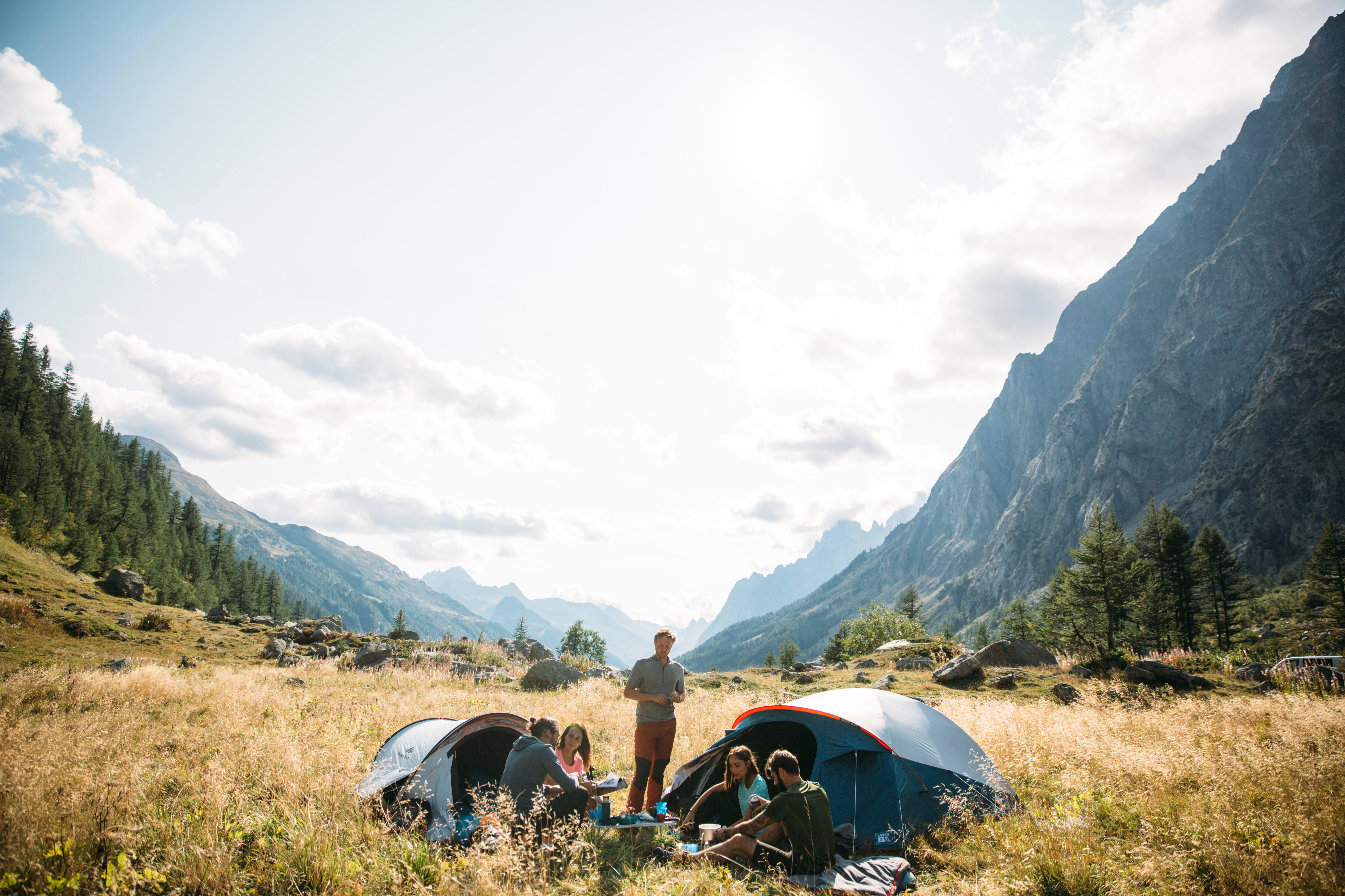 2-Person Camping Tent - 2 Seconds Fresh & Black - QUECHUA