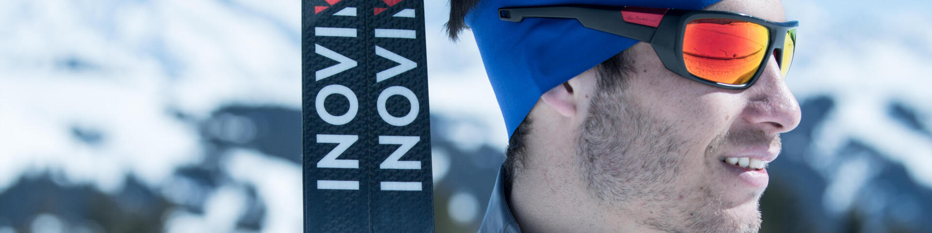 homme prêt pour la course de ski de fond